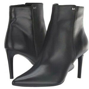 MICHAEL Michael Kors Leather Dorothy Flex Mid Booties